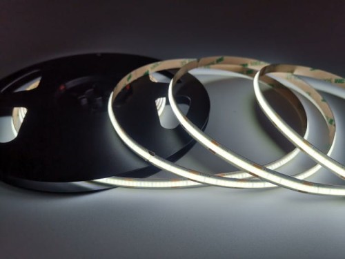tasma-led-cob-480-9w-m-6000k-990lm-m-24v-ip20-5m-p-96abff03a9144997b7375457cb607d9a-102f7c5a.jpg